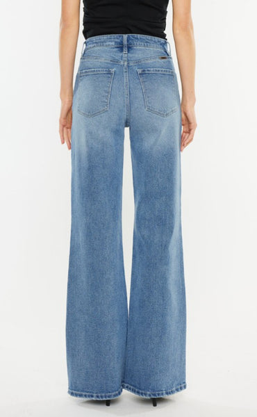 Kancan ”Revvi” High Rise Wide Leg Jeans with Crossover Waistband